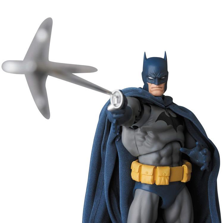 Batman Hush MAFEX No.105 Batman Action Figure - Image 9