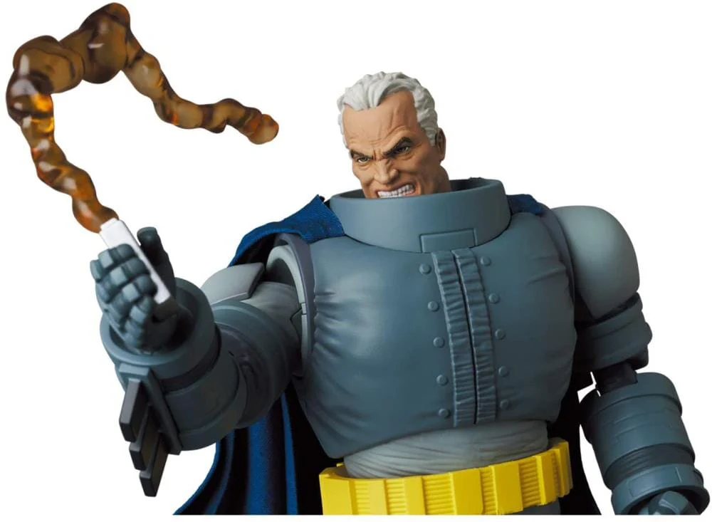 Batman The Dark Knight Returns MAFEX No.146 Armored Batman - Image 8