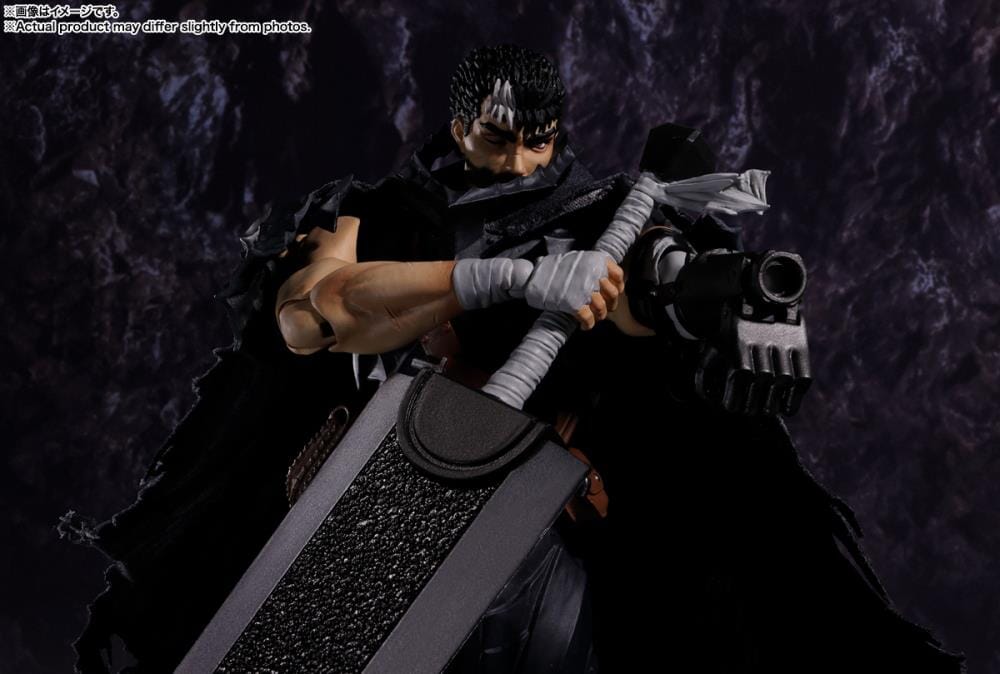 Berserk S.H.Figuarts Guts (Berserker Armor) - Image 7