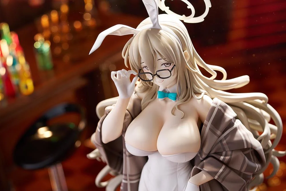 Blue Archive Akane Murokasa (Bunny Girl) 1/7 Scale Figure - Image 5