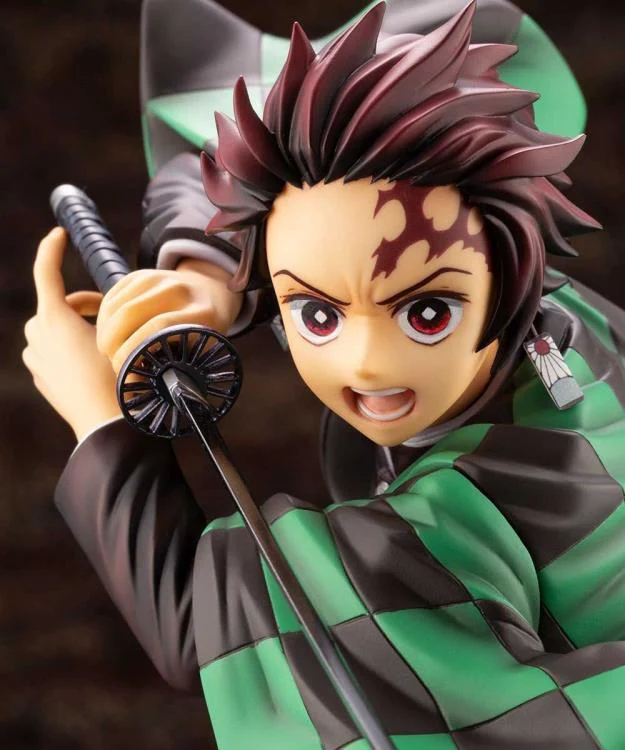 Demon Slayer: Kimetsu no Yaiba ArtFX J Tanjiro Kamado Statue - Image 9