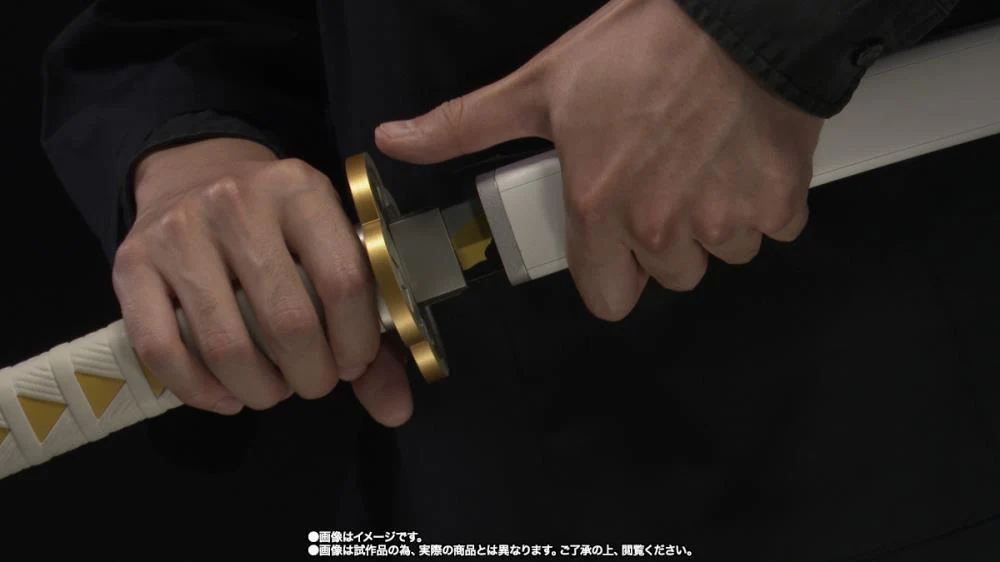 Demon Slayer: Kimetsu no Yaiba Proplica Zenitzu Agatsuma's Nichirin Sword - Image 7