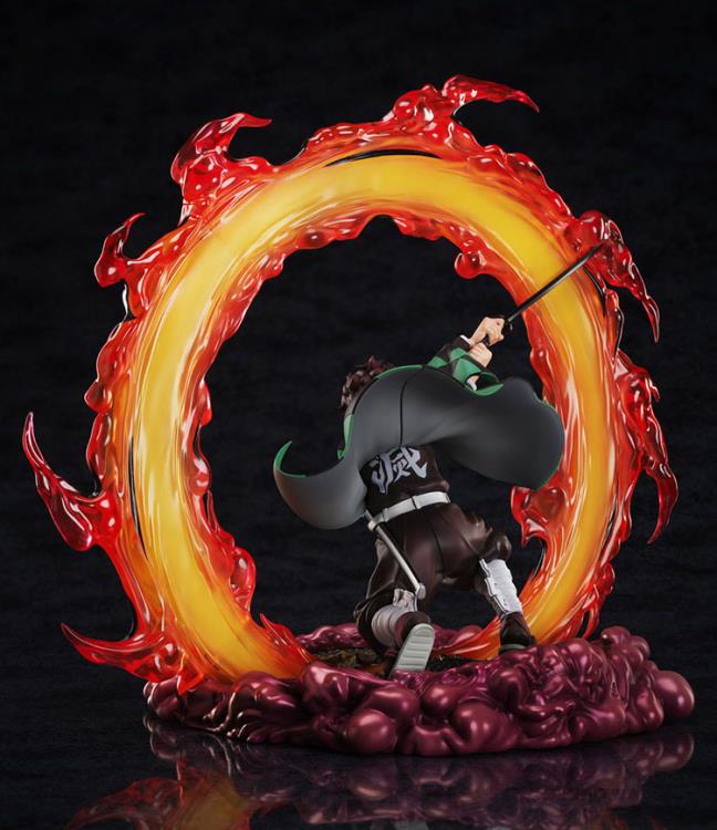 Demon Slayer: Kimetsu no Yaiba Tanjiro Kamado (Hinokami Kagura: Clear Blue Sky) 1/8 Scale Figure - Image 4