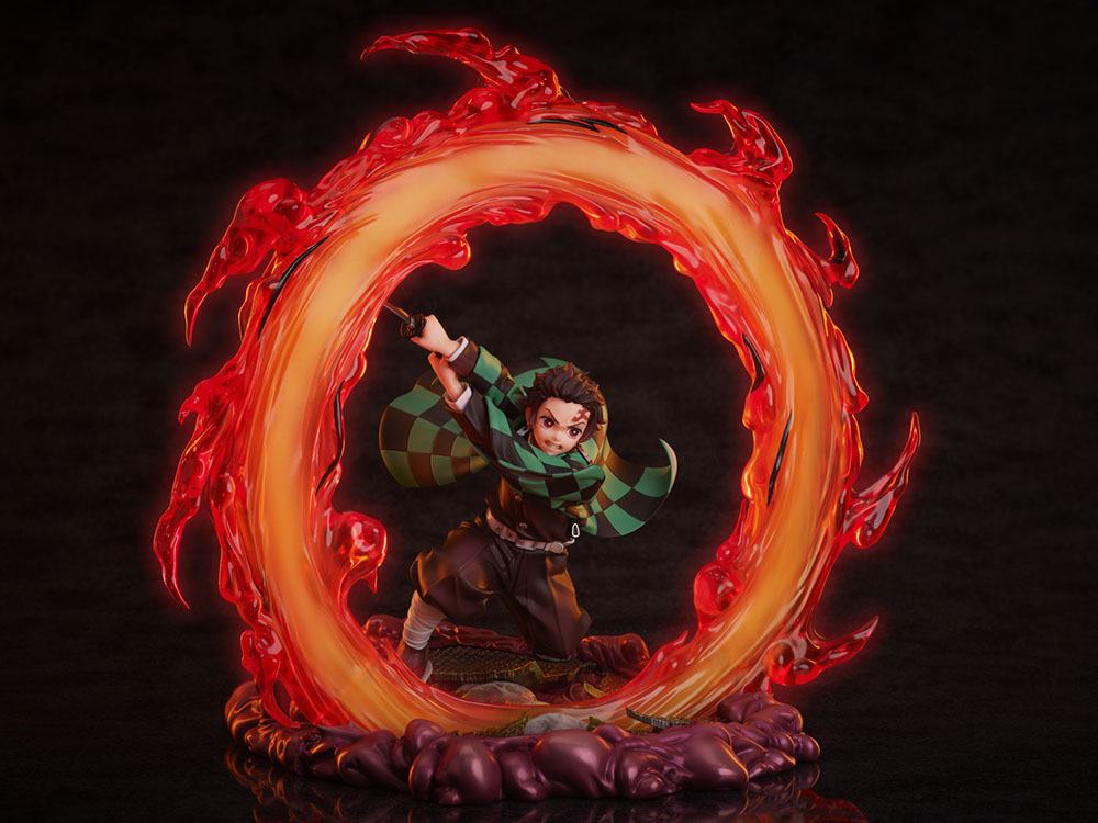 Demon Slayer: Kimetsu no Yaiba Tanjiro Kamado (Hinokami Kagura: Clear Blue Sky) 1/8 Scale Figure - Image 8