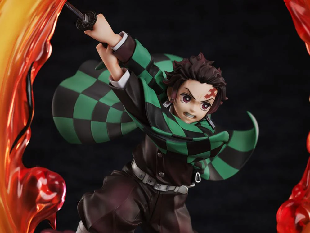 Demon Slayer: Kimetsu no Yaiba Tanjiro Kamado (Hinokami Kagura: Clear Blue Sky) 1/8 Scale Figure - Image 9