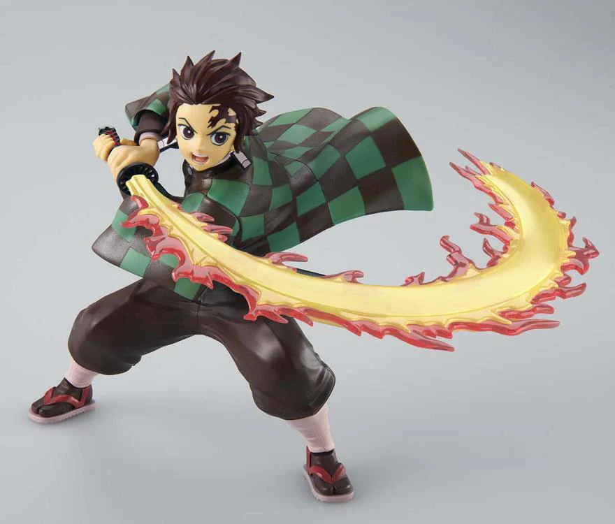Demon Slayer: Kimetsu no Yaiba Tanjiro Kamado (Hinokami Kagura Ver.) Model Kit - Image 2
