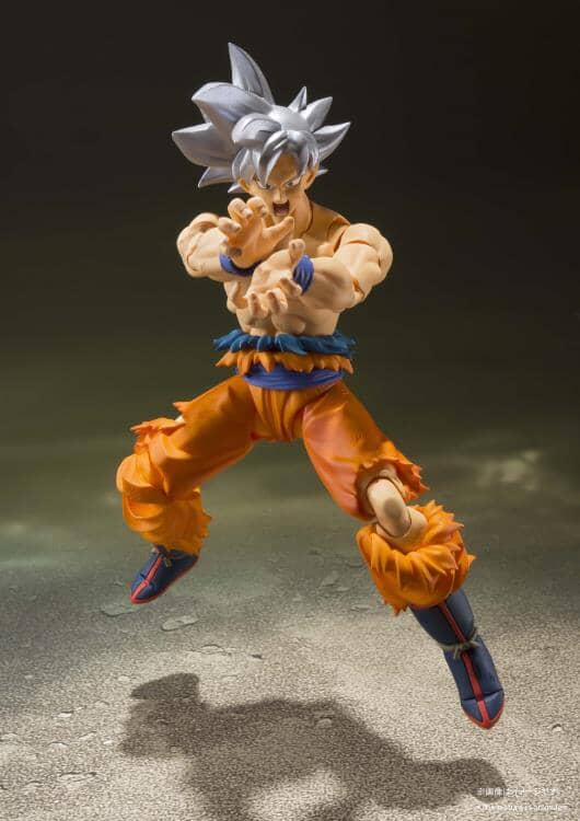 Dragon Ball Super S.H.Figuarts Goku (Ultra Instinct) (Reissue) - Image 4