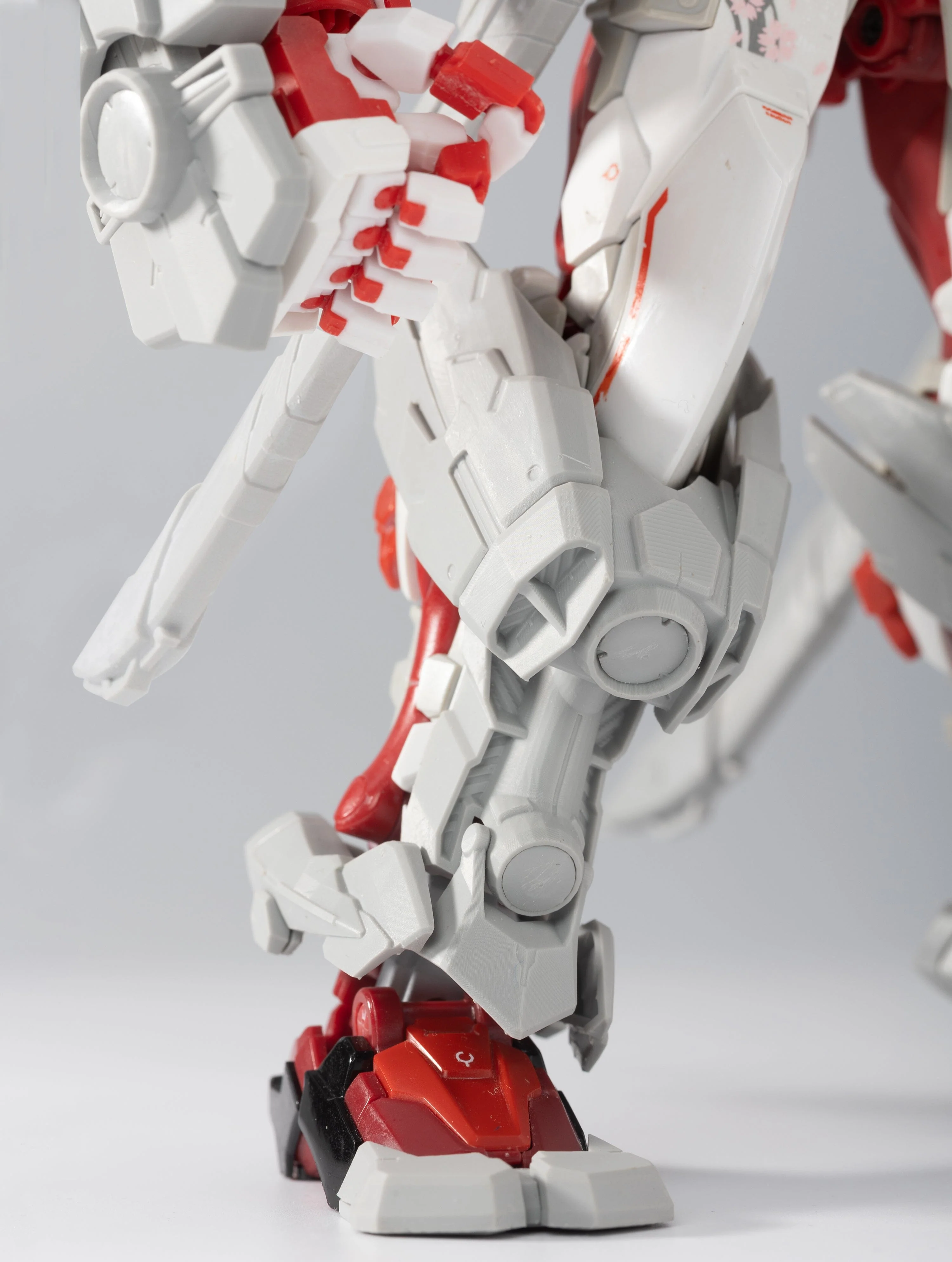 Effect Wings EWMG020C 1/100 Upgrade Kit for MG HIRM Sengoku Astray Gundam (Black) - Image 4