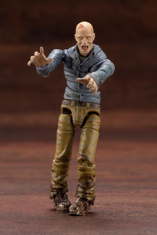 End of Heroes Zombinoid Biter 1/24 Scale Model Kit - Image 2