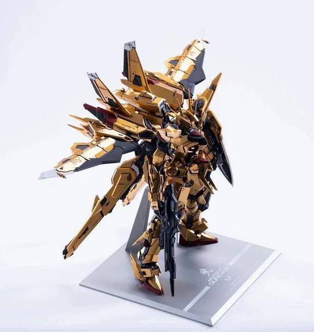 Evolution MG 1/100 Day Breaker Model Kit - Image 6