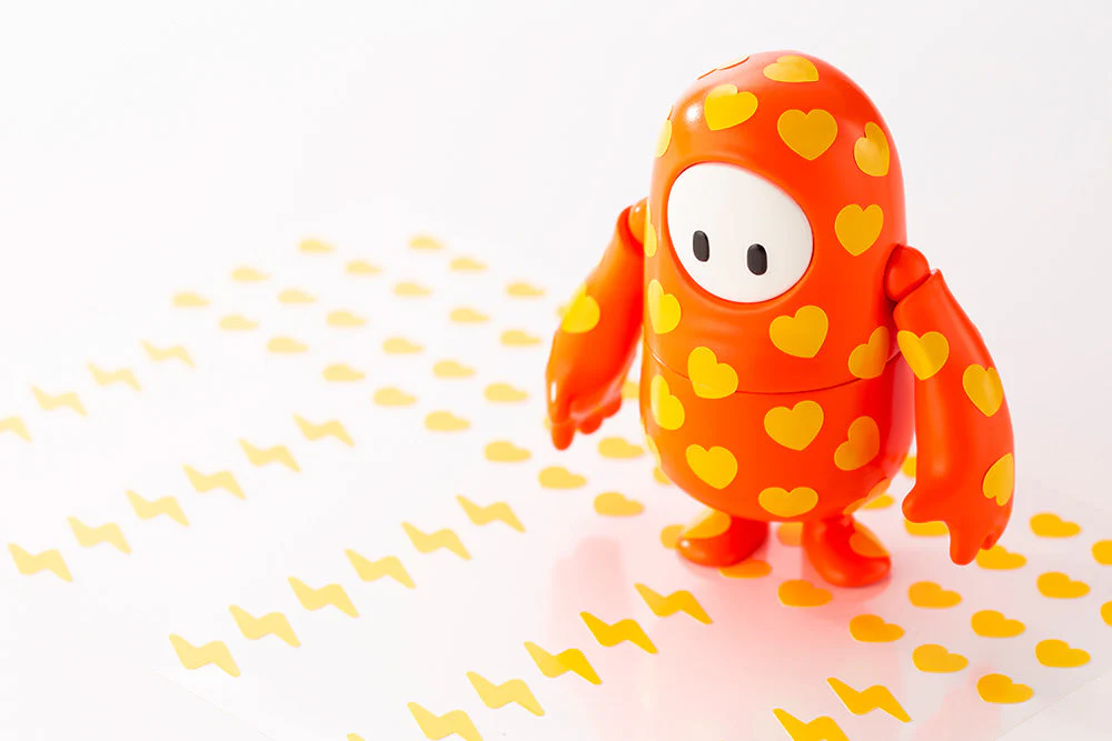 Fall Guys: Ultimate Knockout Fall Guy (Orangeade x Golden Chicken Costume) 1/20 Scale Action Figure - Image 10
