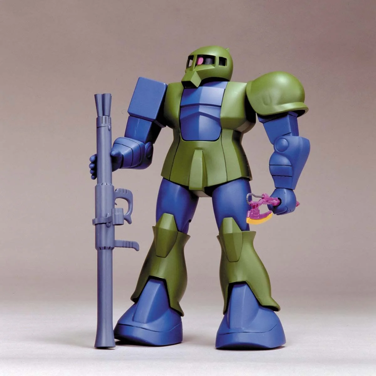 First Gundam 1/100 MS-05 Zaku I - Image 3