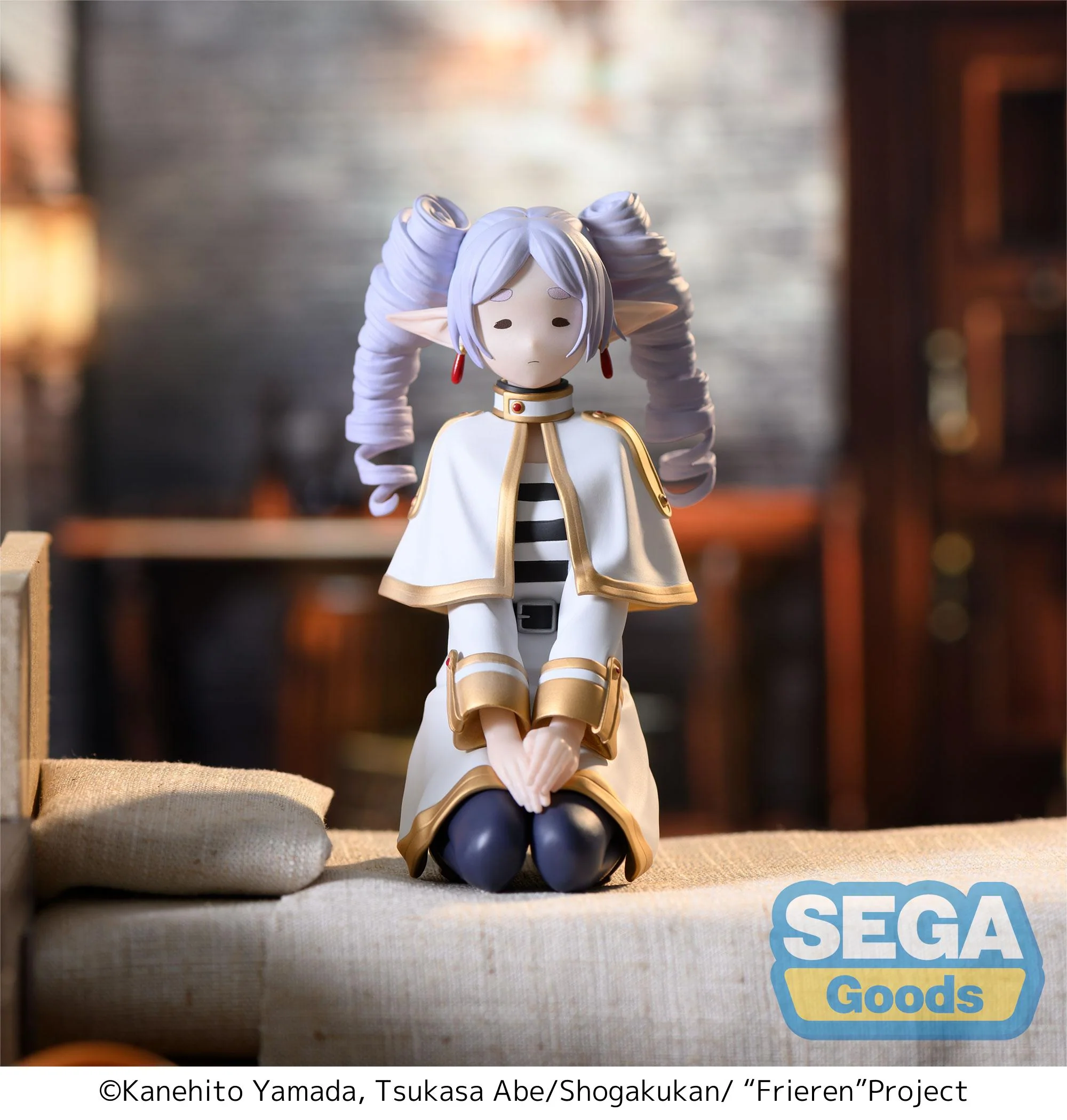 Frieren Beyond Journey's End Premium Perching Figure Frieren (I Have Ringlets Now) Figure - Image 2