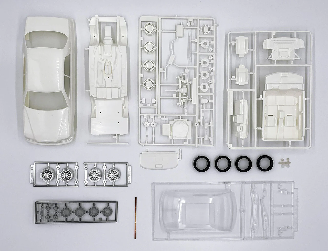 Fujimi 1/24 Crown Majesta UZS155 C Type i-Four - Image 2