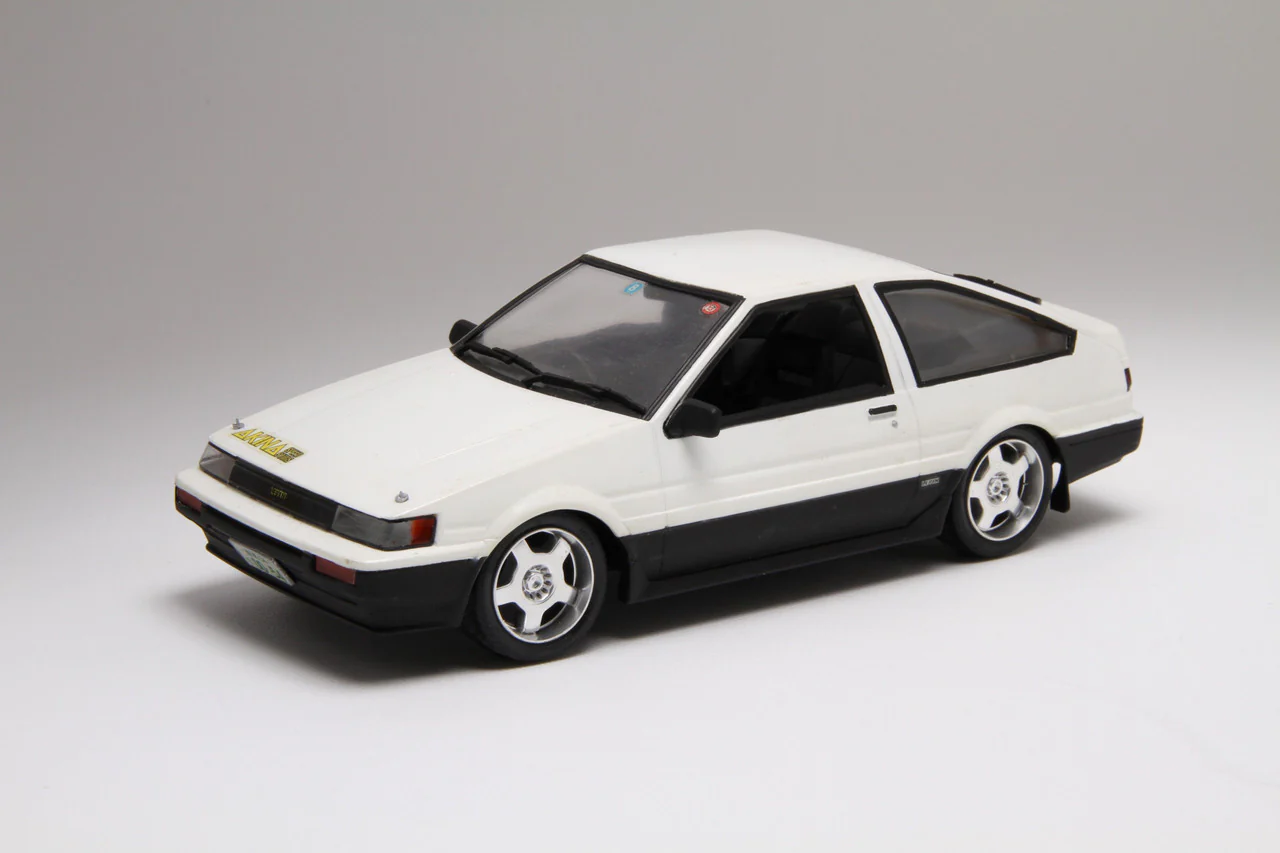 Fujimi 1/24 ISD-8 Initial D, AE85 Levin Itsuki Takeuchi - Image 2
