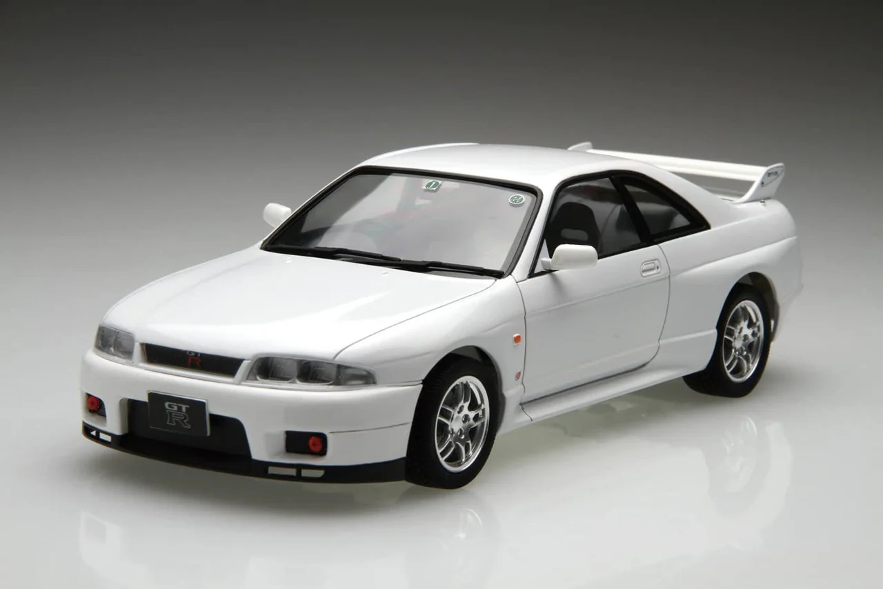 Fujimi 1/24 Nissan R33 Skyline GT-R '95 - Image 2