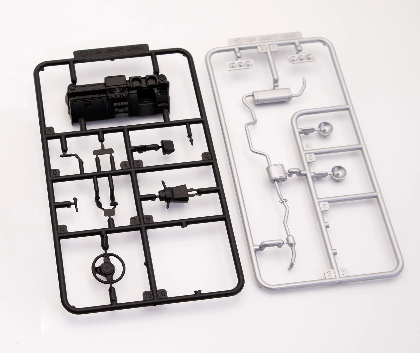 Fujimi 1/24 Suzuki Jimny Sierra JB64 (XL/Jungle Green) - Image 3