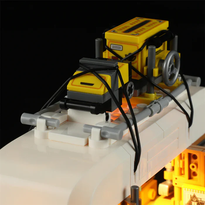 Funwhole F9030 Carpentry Van - Image 11