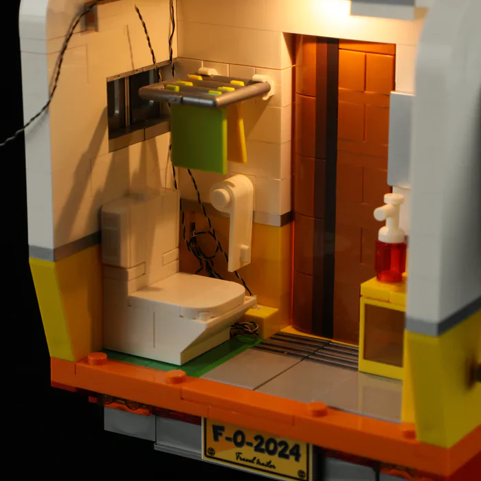 Funwhole F9032 Travel Trailer - Image 6