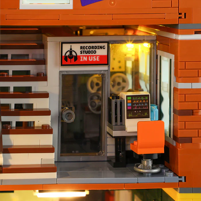 Funwhole F9058 Record Store - Image 5