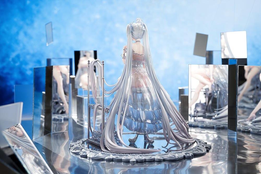 Goddess of Victory Nikke Cinderella (Glass Princess) 1/7 Scale Figure - Image 3