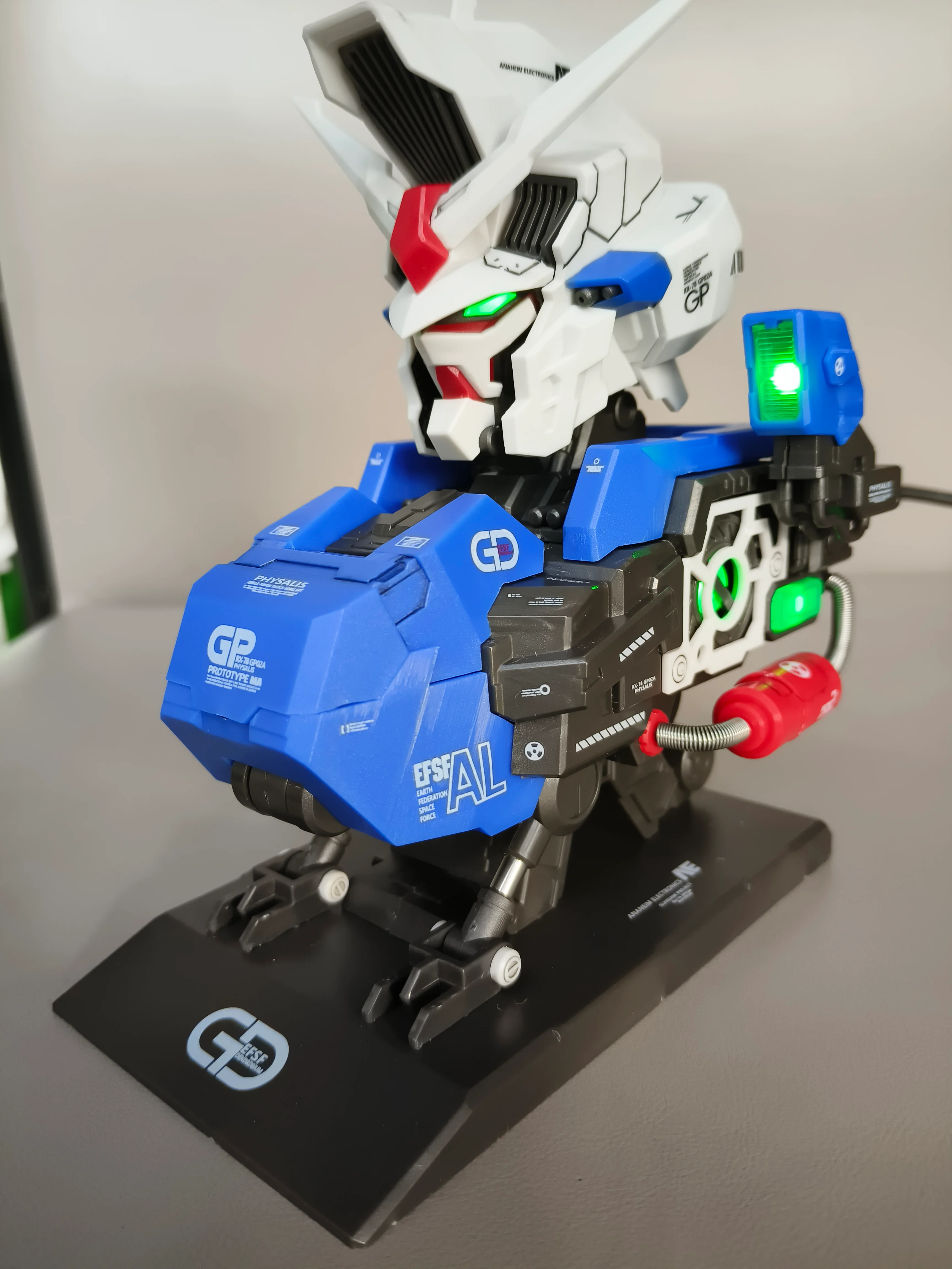 GP02 Bust 1/38 Scale Model Kit - Image 10