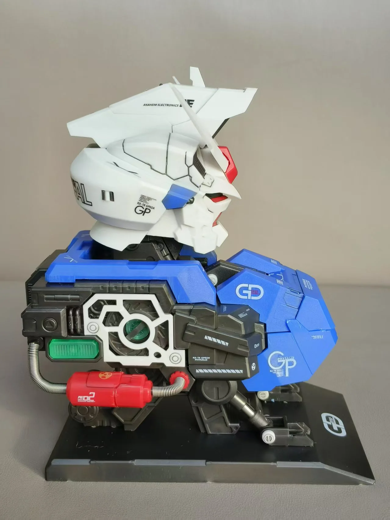 GP02 Bust 1/38 Scale Model Kit - Image 7