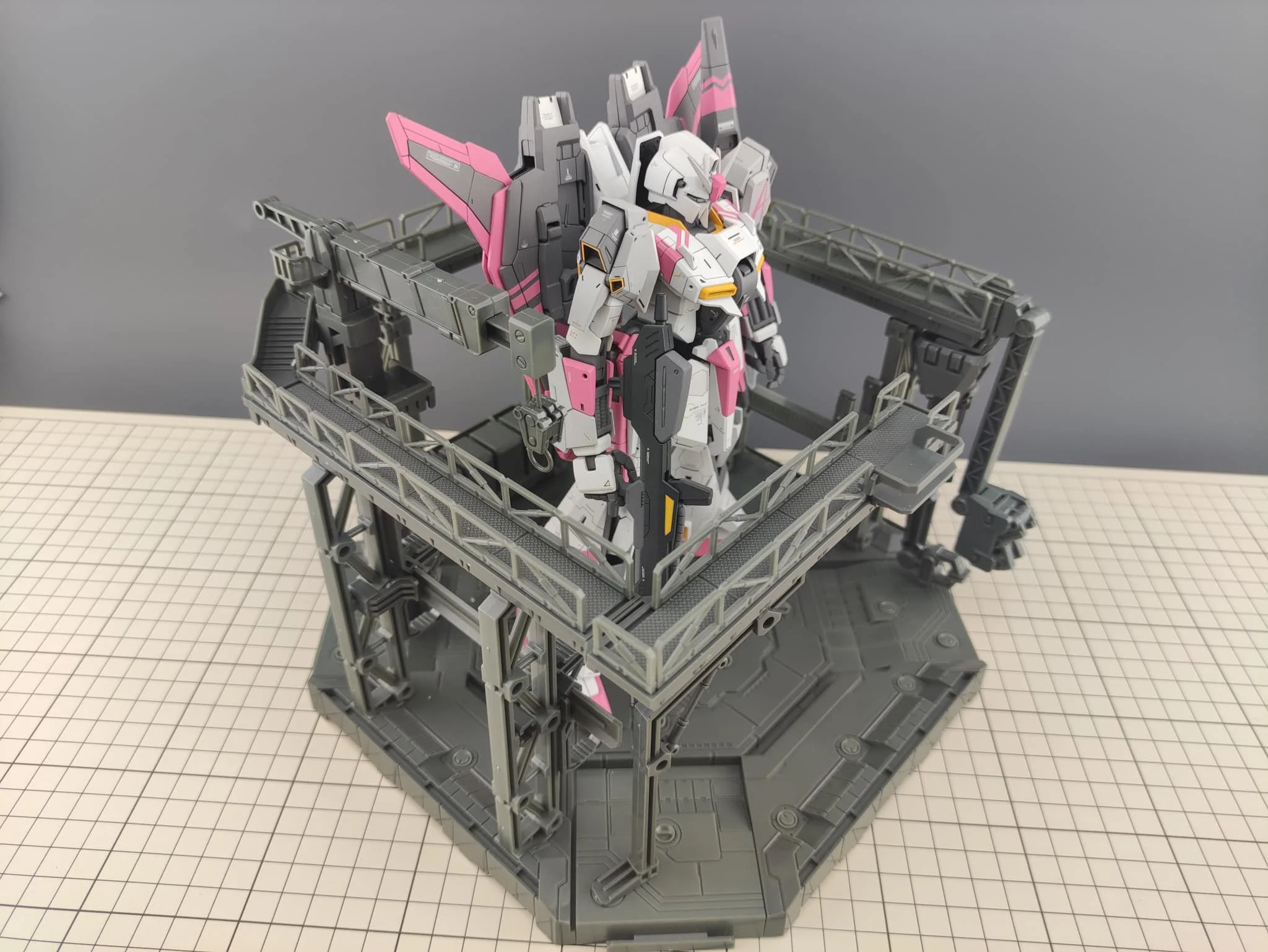 Gundam Maintenance Bay for 1/100 1/144 - Image 4