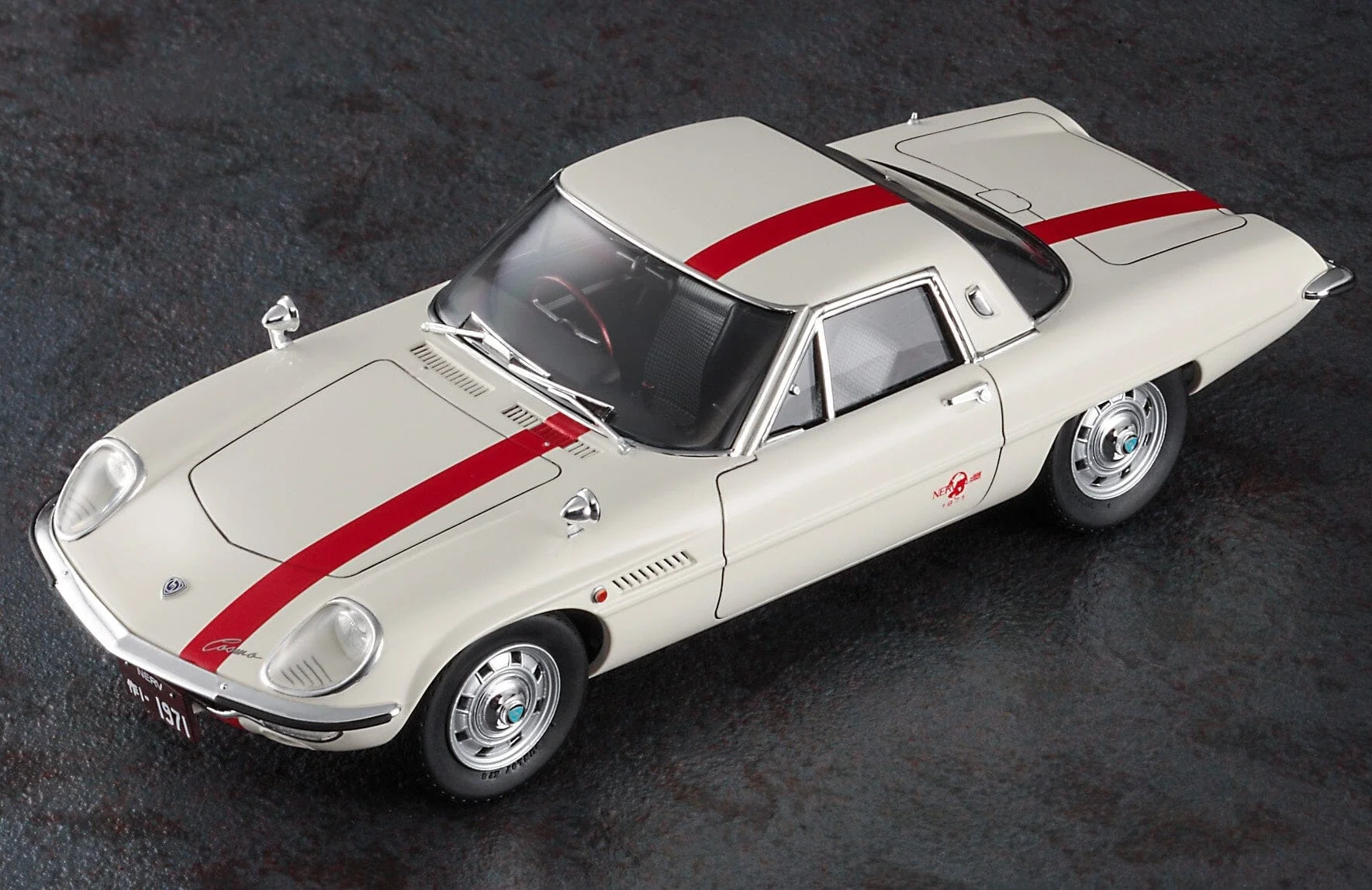 Rebuild of Evangelion NERV Official Business Coupe w/ Shikinami Asuka Langley 1/24 Scale Model Kit - Image 3