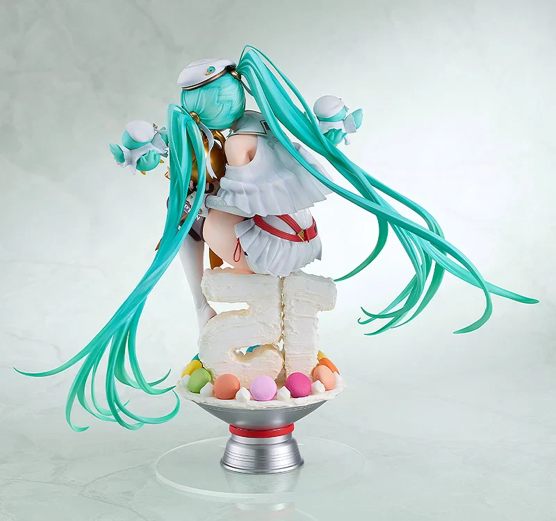 Hatsune Miku GT Project Racing Miku 2023 (15th Anniversary Ver.) 1/6 Scale Figure - Image 7