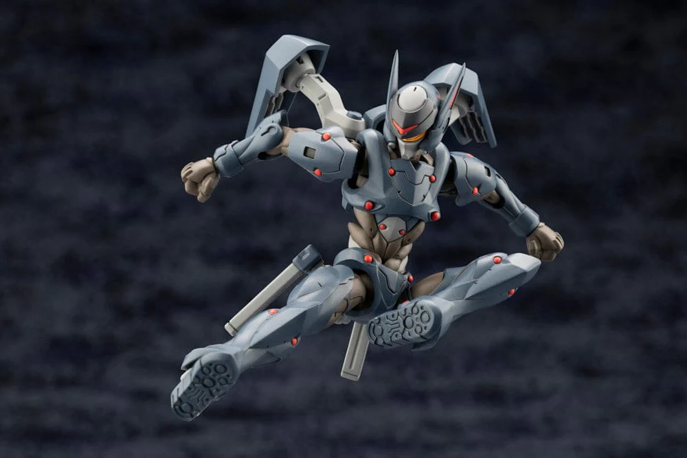 Hexa Gear Governor Light Armor Type Solid (Prime) 1/24 Scale Model Kit - Image 7