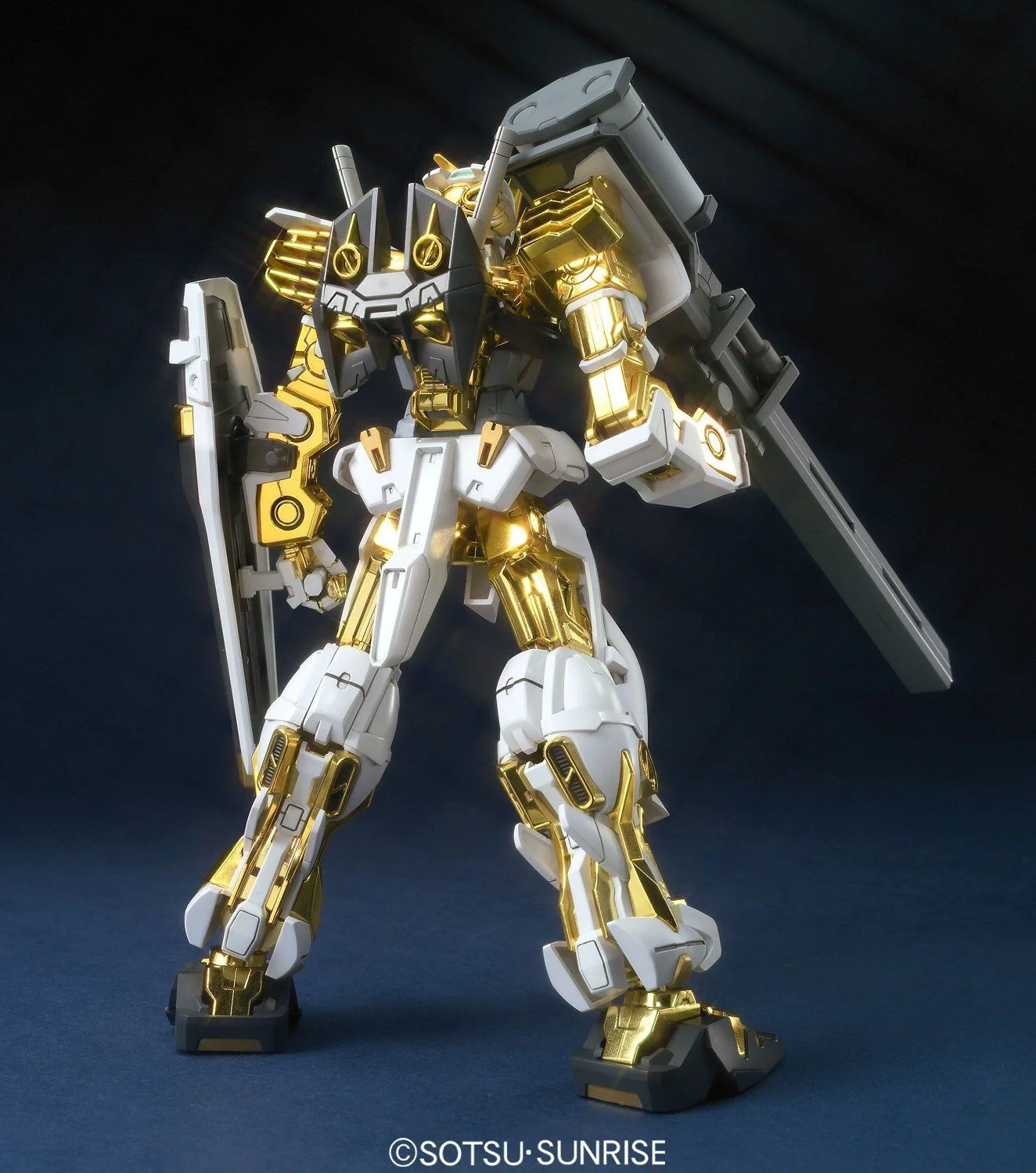 HG 1/100 #13 Gundam Astray Gold Frame - Image 3