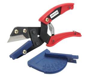HG Universal Cutter with Angled Scale - Image 2