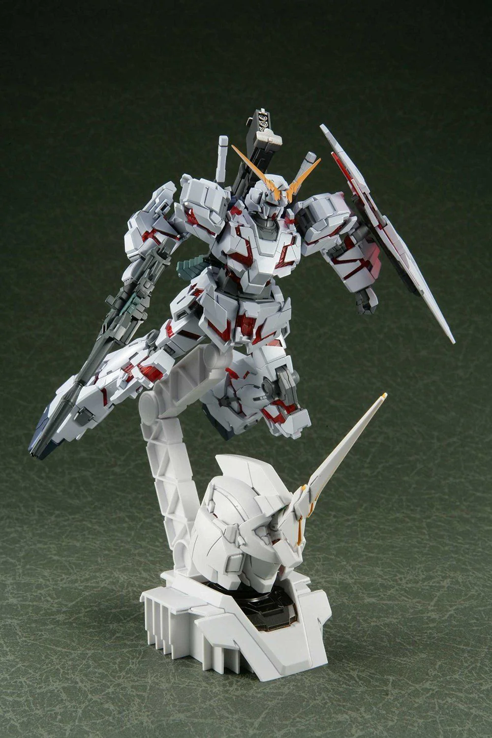 HGUC 1/144 #100 RX-0 Unicorn Gundam (Destroy Mode) + Unicorn Head - Image 3