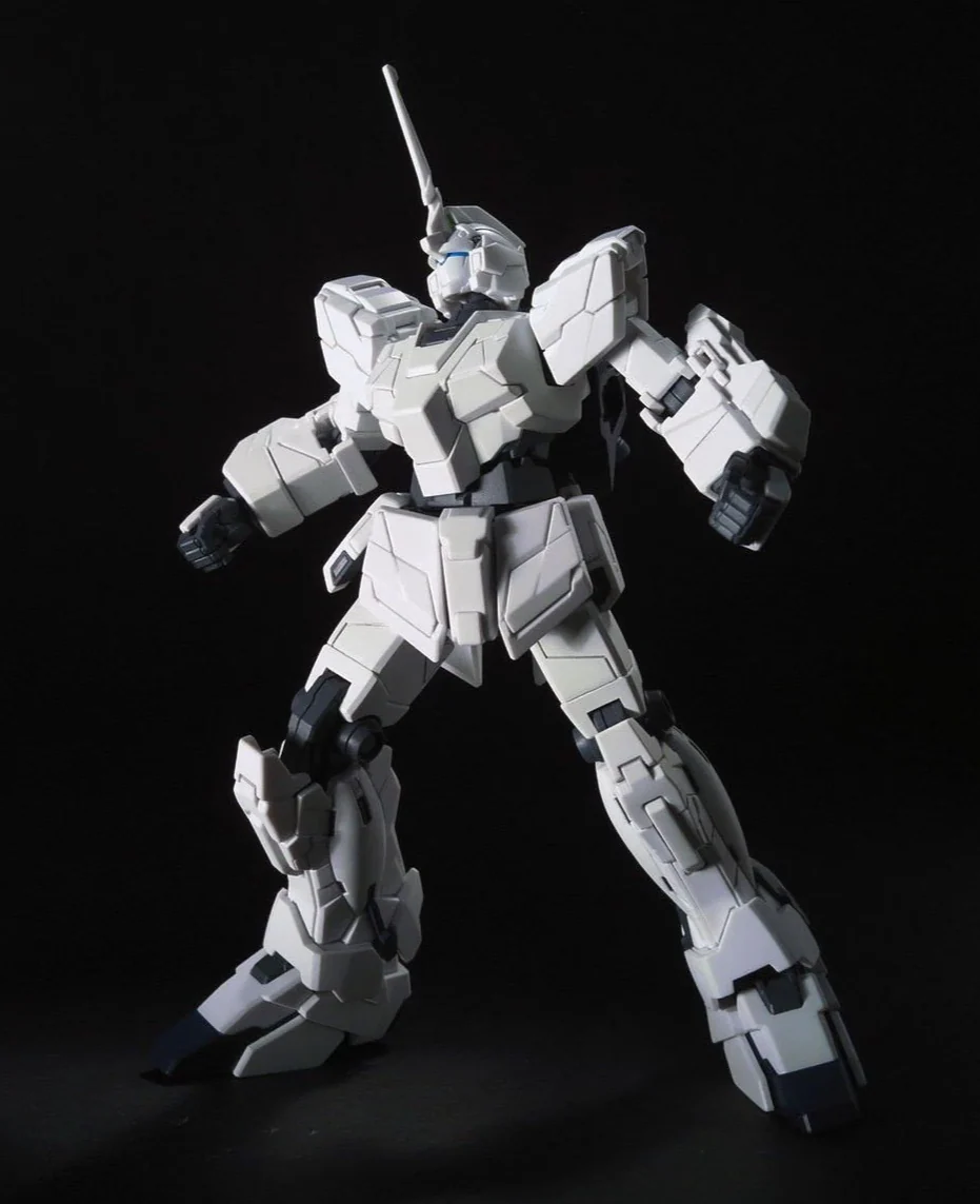 HGUC 1/144 #101 RX-0 Unicorn Gundam (Unicorn Mode) - Image 3