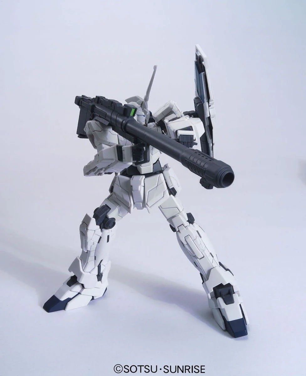 HGUC 1/144 #101 RX-0 Unicorn Gundam (Unicorn Mode) - Image 5