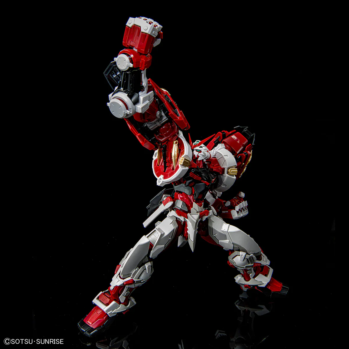 Hi-Resolution 1/100 Gundam Astray Red Frame Powered Red - Image 4