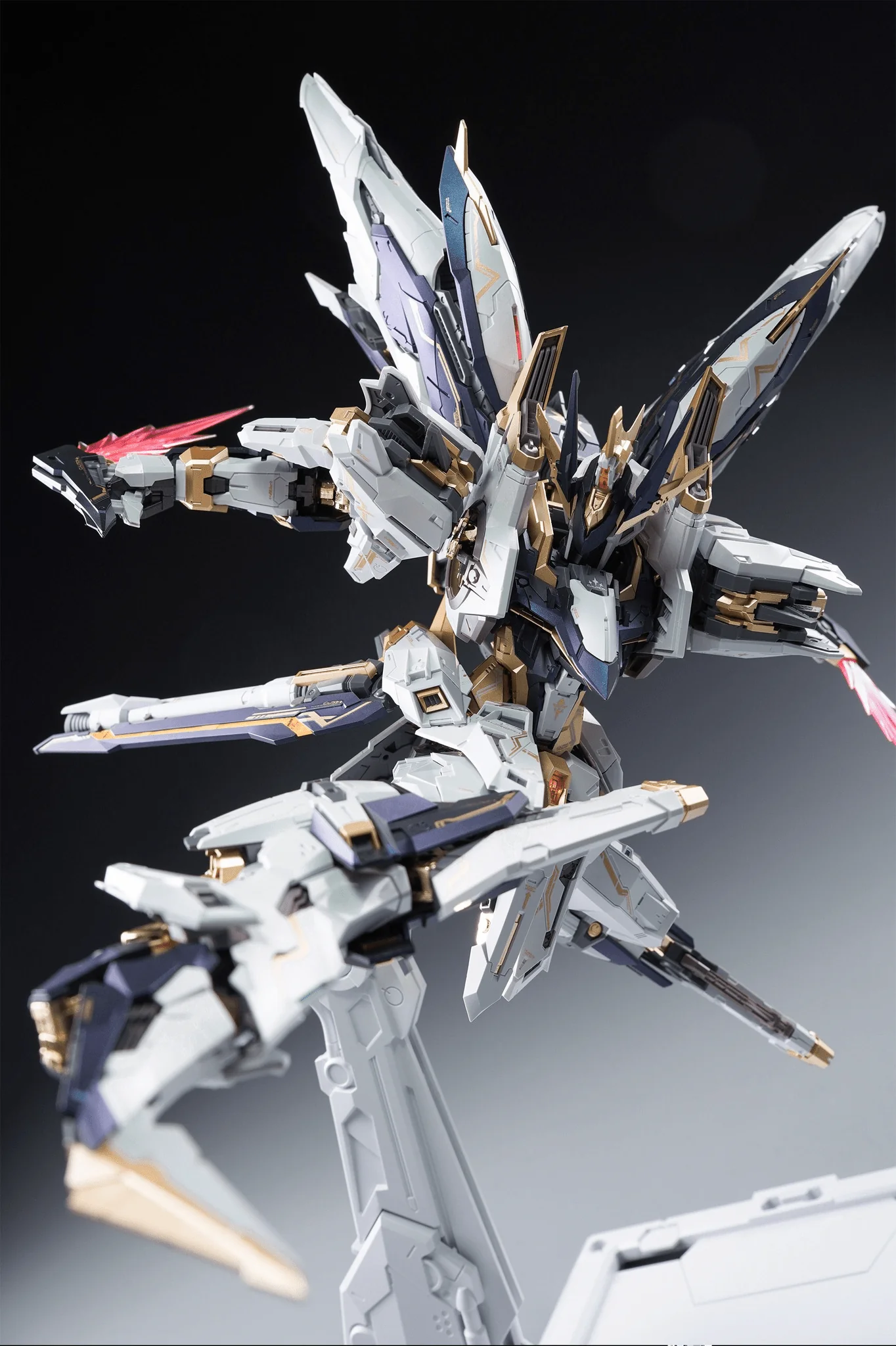 Infinity Nova Aurora 1/100 Scale Model Kit - Image 20