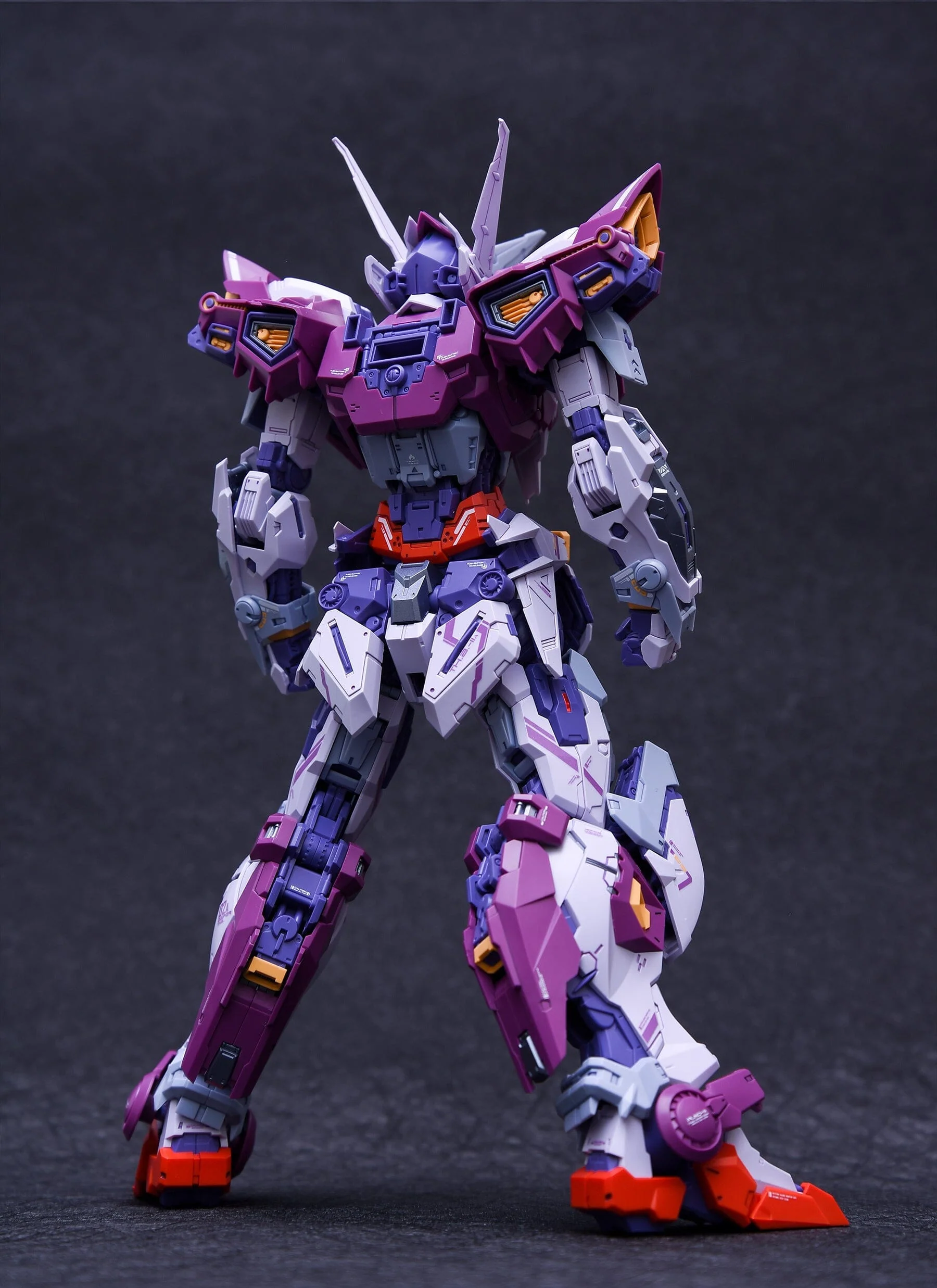 Infinity Nova THB-02A Thunderbolt 1/100 Scale Model Kit - Image 4