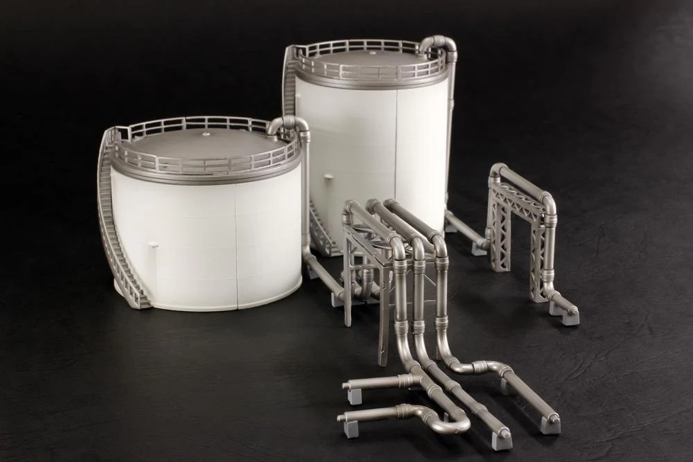 Industrial Area A Storage Tank Model Kit - Image 4