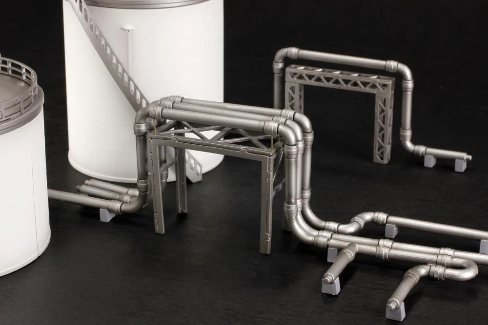 Industrial Area A Storage Tank Model Kit - Image 6