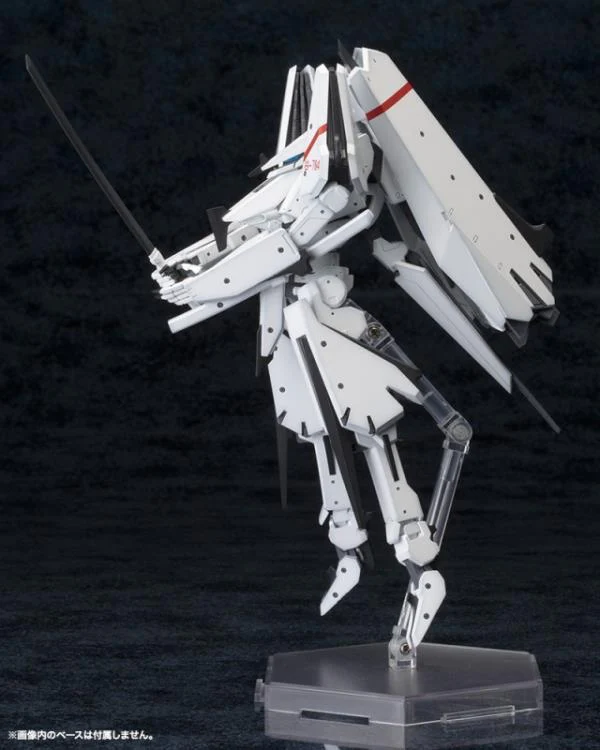 Knights of Sidonia Type 17 Guard Tsugumori Kaini 1/100 Scale Model Kit - Image 7