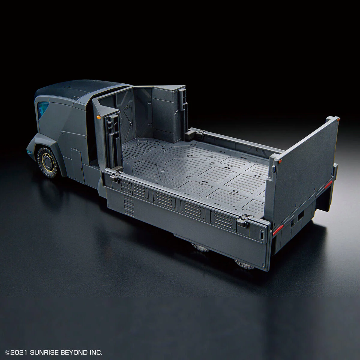 Kyoukai Senki HG 1/72 Armored Special Carrier - Image 5