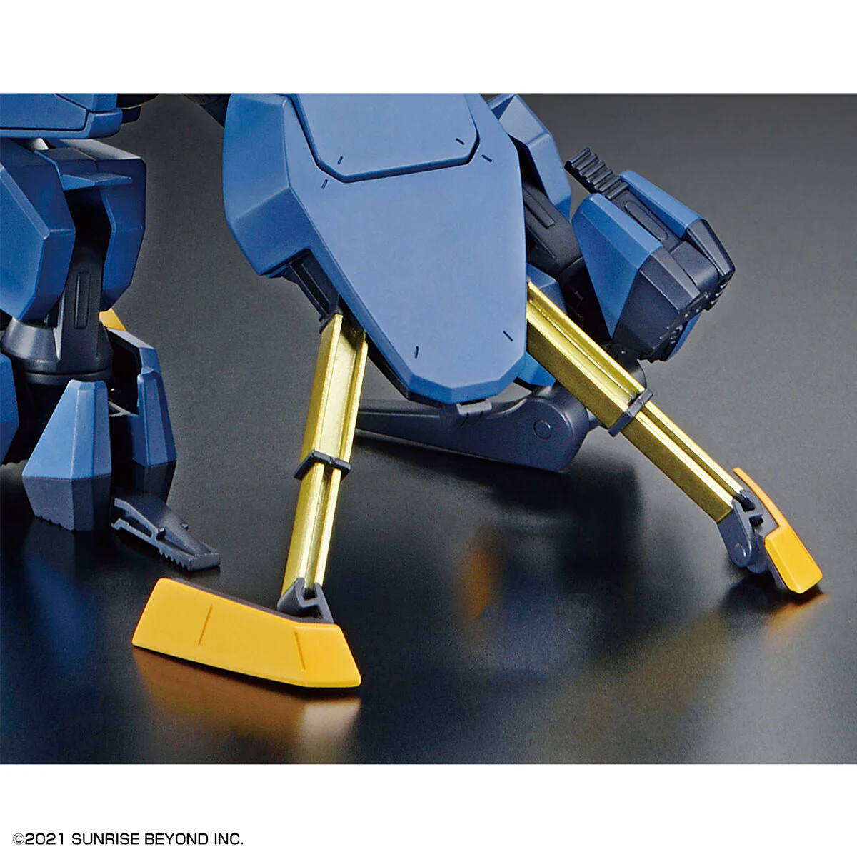 Kyoukai Senki HG AMAIM (MAILeS JOGAN) 1/72 Scale Model Kit - Image 6