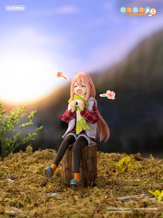 Laid-Back Camp Nadeshiko Kagamihara 1/8 Scale Action Figure - Image 3