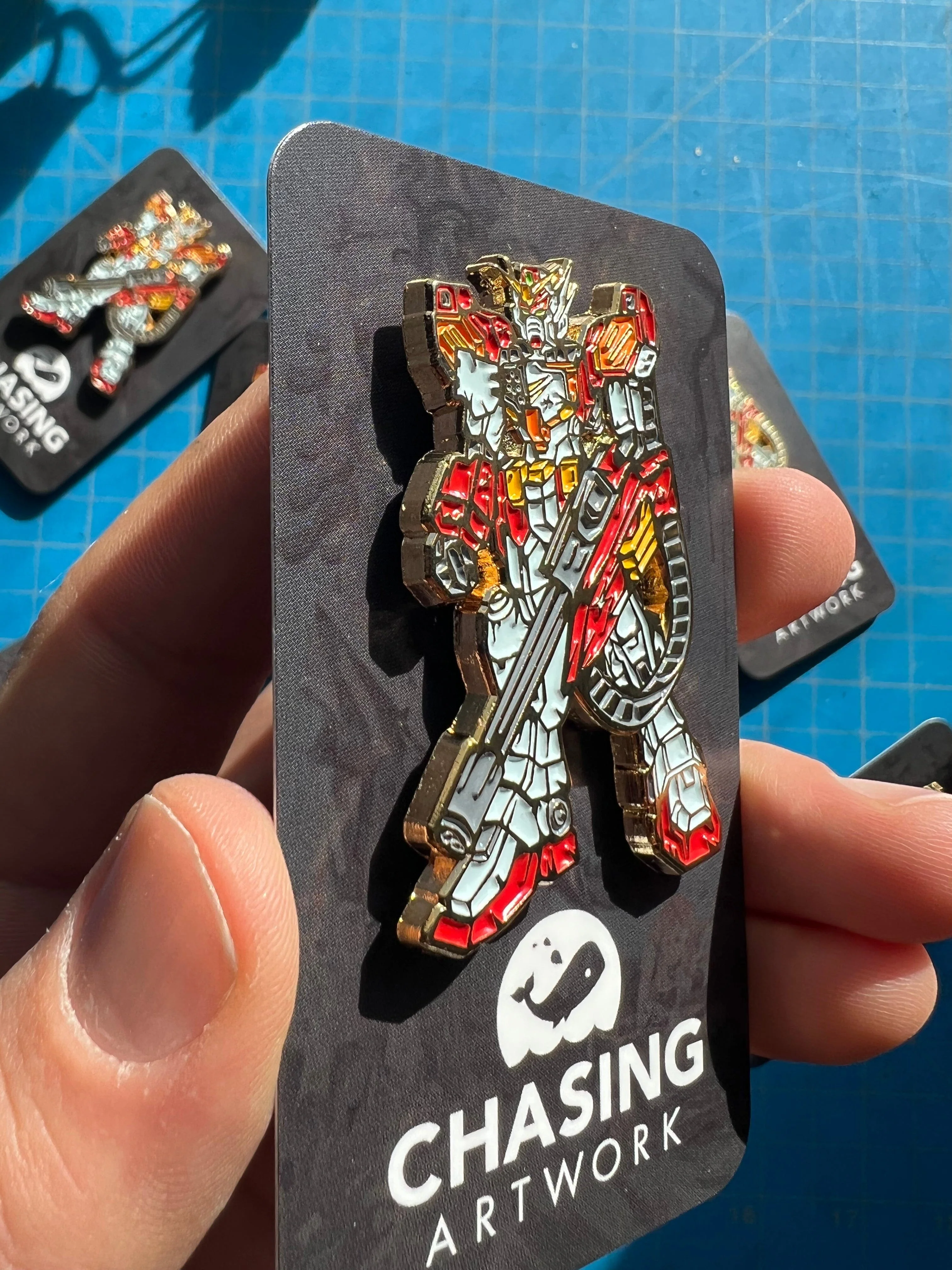 Limited Chasing Artwork Gundam Heavyarms Enamel Pin - Image 3