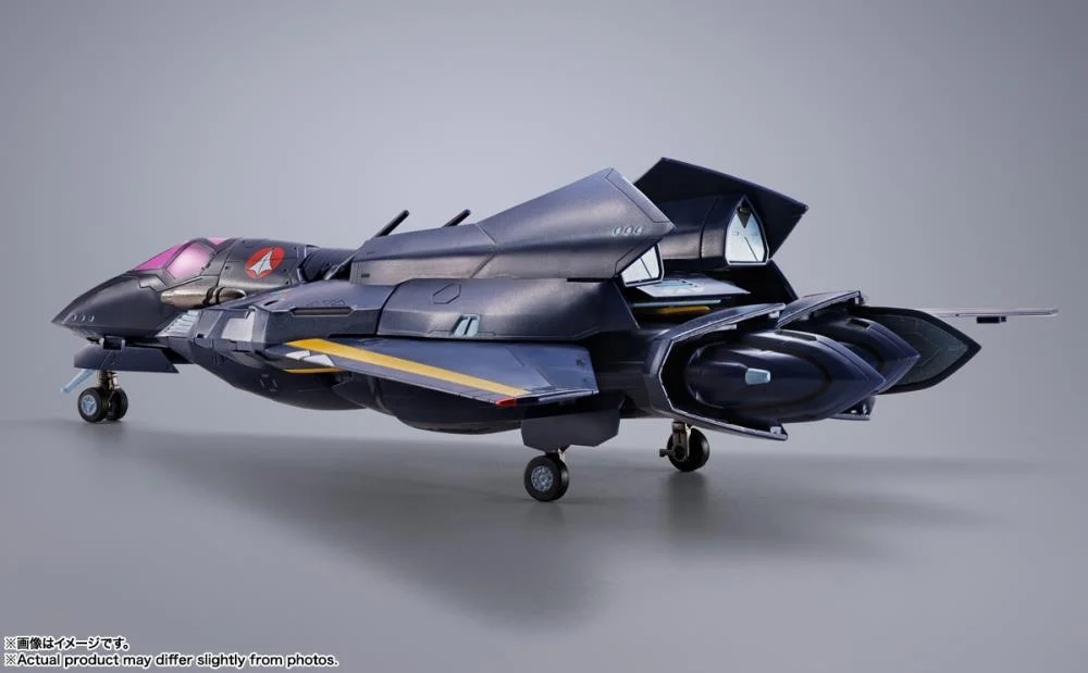 Macross 7 DX Chogokin VF-17S Nightmare Stealth Valkyrie (Gamlin Kizaki) Action Figure - Image 14