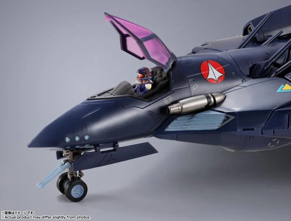 Macross 7 DX Chogokin VF-17S Nightmare Stealth Valkyrie (Gamlin Kizaki) Action Figure - Image 15