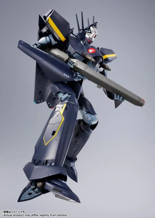 Macross 7 DX Chogokin VF-17S Nightmare Stealth Valkyrie (Gamlin Kizaki) Action Figure - Image 6