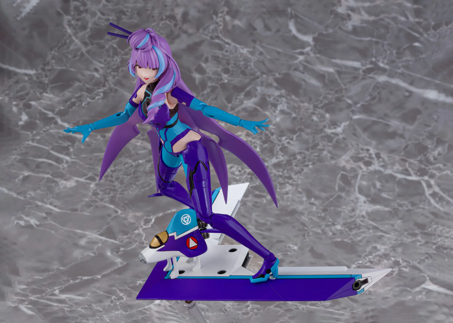 Macross Delta V.F.G. VF-31J Siegfried Mikumo Guynemer Model Kit - Image 12